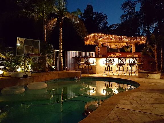 4th image of 33485 Barrington Dr