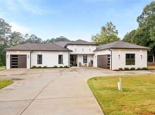 7 Stone Creek Trl, Alpharetta, GA 30004