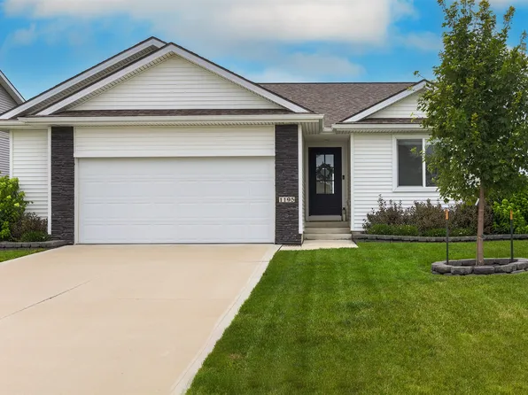 1195 Locust St, Waukee, IA 50263