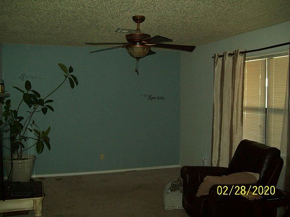 4th image of 809 W Oakwood Ln