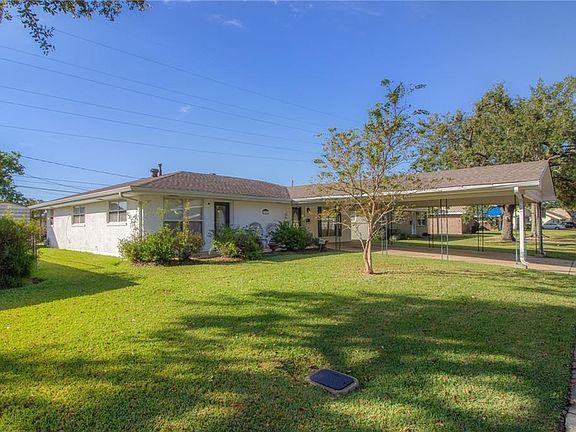 2nd image of 526 Oak Allee Dr
