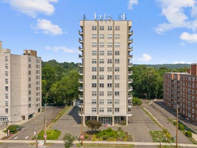 2370 North Avenue #7C, Bridgeport, CT, 06604