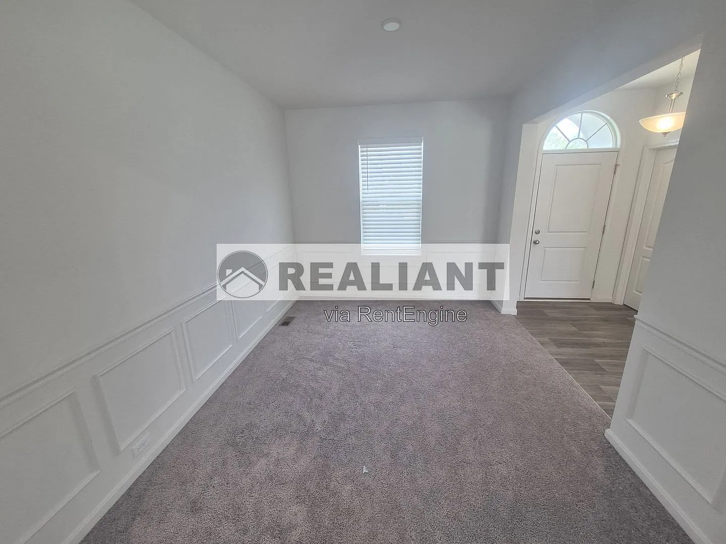 4 bed, 2.5 bath, 2864 sqft, $3,595 — Photo 2