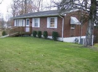 1133 Crestwood Ct, Flatwoods, KY 41139