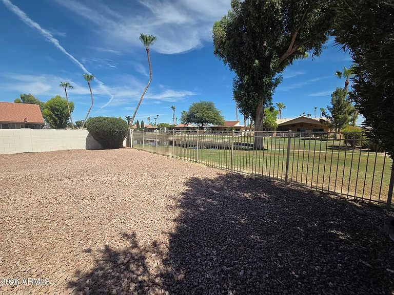 10214 E Watford Way — Photo 16