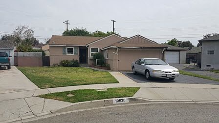 1st image of 10620 McLaren St