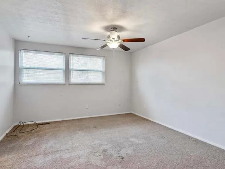 4382 Biscayne Ct — Photo 17