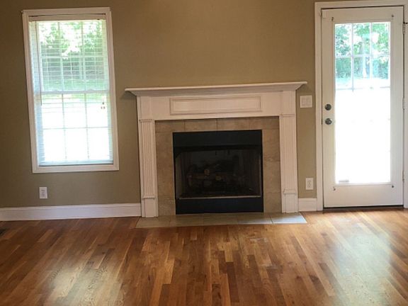 5th image of 211 Cullom Way