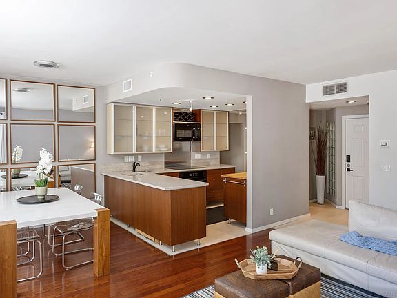 2nd image of 655 Columbia St Unit 306