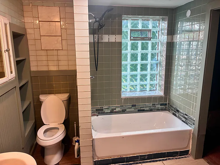 2519 Grant Blvd — Photo 10