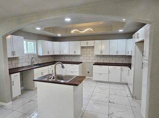 106 Country Club Dr, Marlin, TX 76661