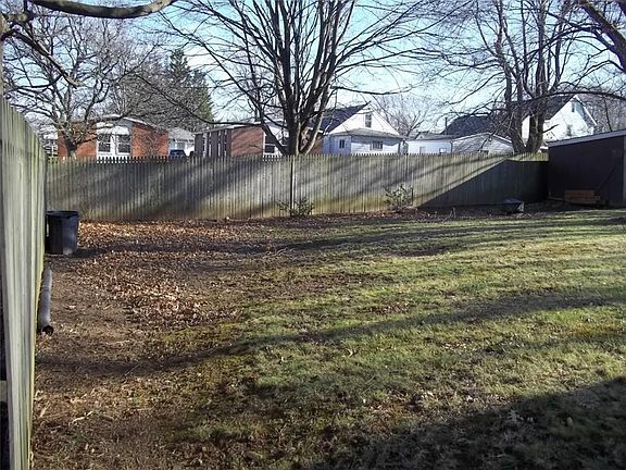 2nd image of 3507 Brandes St