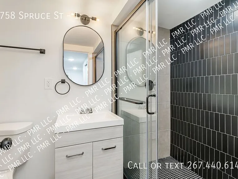 5758 Spruce St #1 — Photo 22