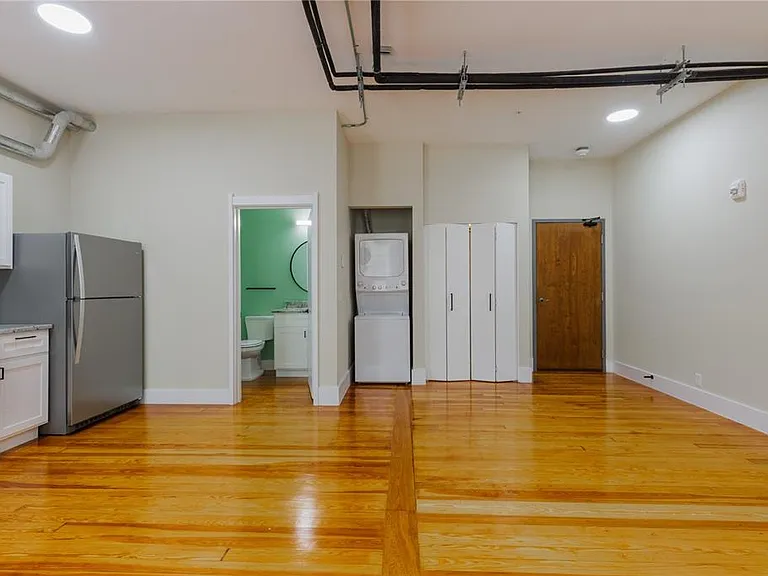 306 W Wisconsin Ave #302 — Photo 2