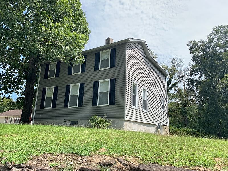 2nd image of 423 N Orchard Rd