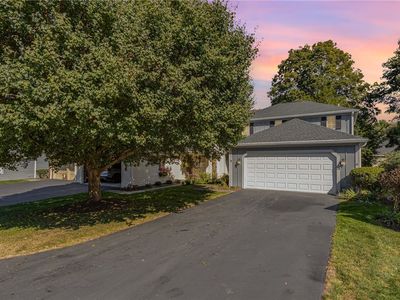 18 Winding Wood, Pittsford, NY, 14534