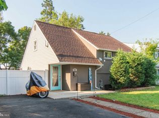 9231 Convent Ave, Philadelphia, PA 19114