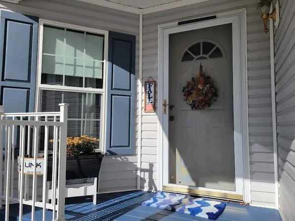 27 Northbrook Road, Tilton, NH 03276