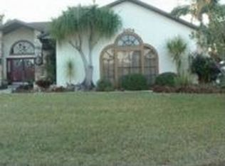 2458 SE Elston St, Port Saint Lucie, FL 34952