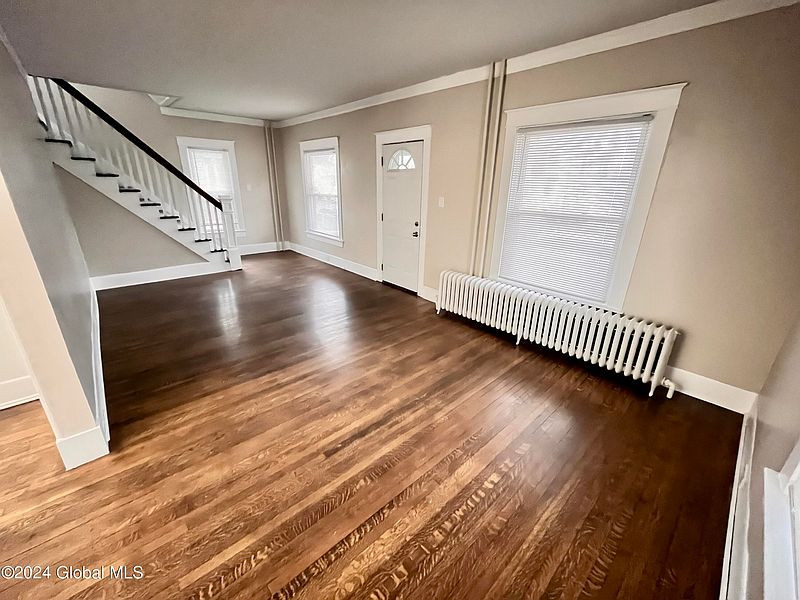 4th image of 355 Division Street