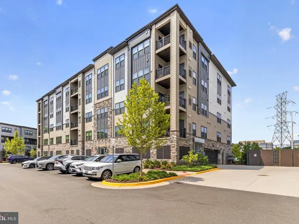12880 Mosaic Park Way Unit 1-B, Herndon, VA 20171