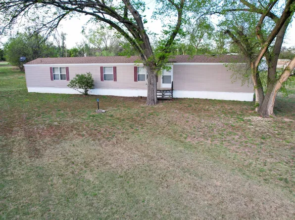 106 E 6th St, Raymond, KS 67573