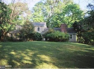 9950 Meadowlark Rd, Vienna, VA 22182