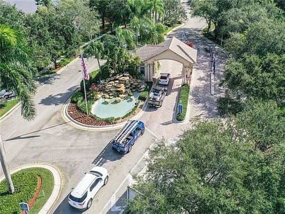 3rd image of 17145 NW 11th St