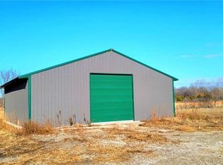 1603A Wagon Rd, Mapleton, KS 66754