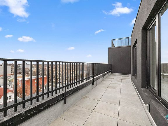 5th image of 3510 Glenwood Rd #7C