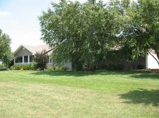1736 Cedar Dr, Bennington, KS 67422