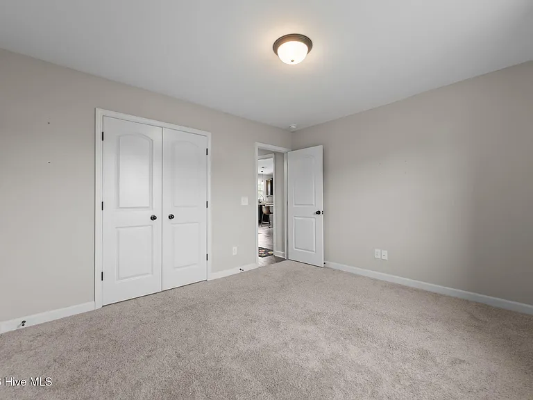 111 Anderson Ave — Photo 26