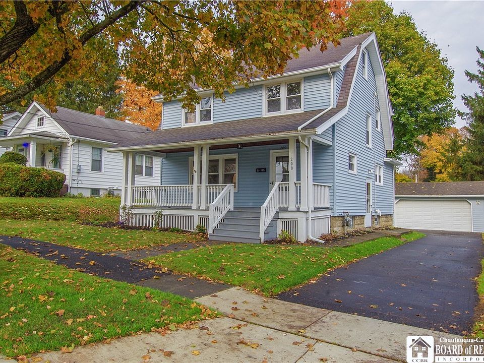 1st image of 200 Dearing Ave