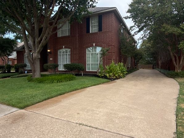 9213 Briarcrest Dr