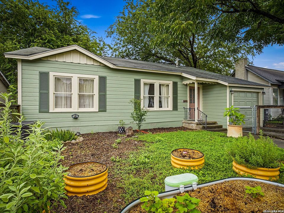 1st image of 2022 W Craig Place
