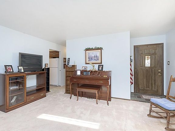 3rd image of 7208 E 52nd St