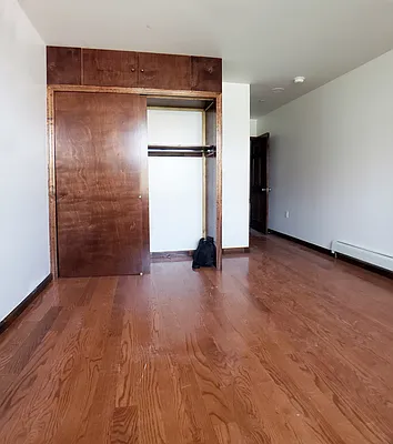 Rented by Avenues Real Estate | media 4