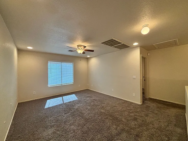 1051 W Sea Lion Dr — Photo 11