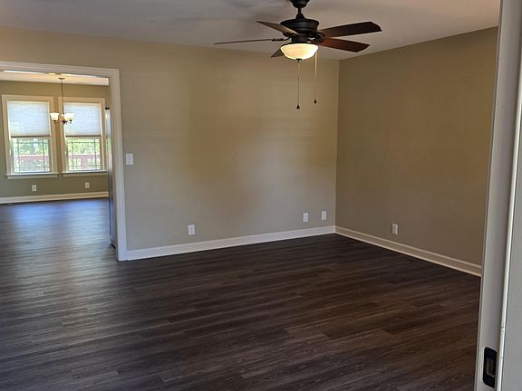 5th image of 183 High Standard Ln