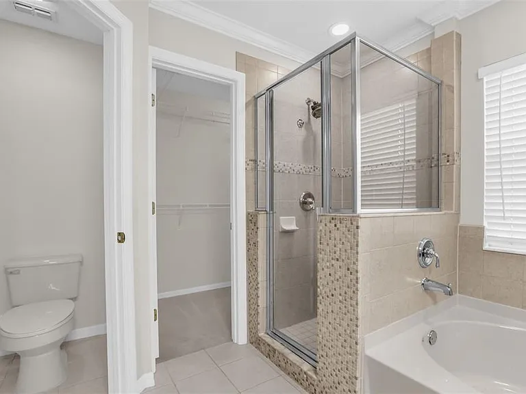 2165 Ridgewood St — Photo 23