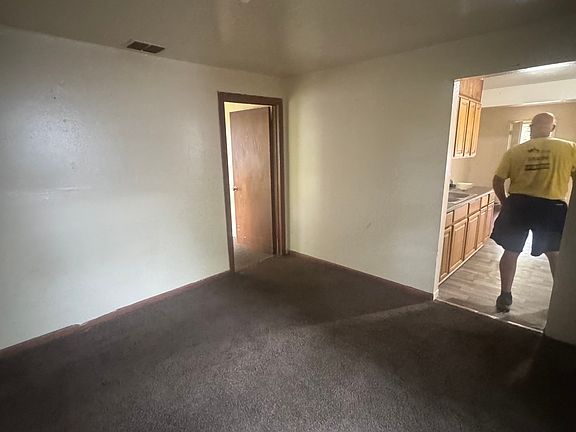 5th image of 3840 Murvon St