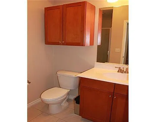 355 George Bush Dr E Photo 1