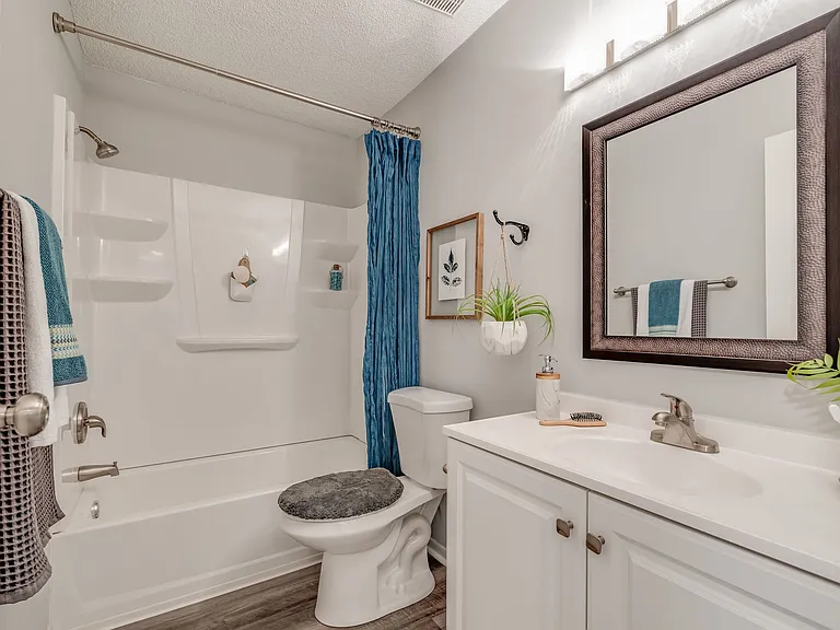 Pierpont Apartments — Photo 18