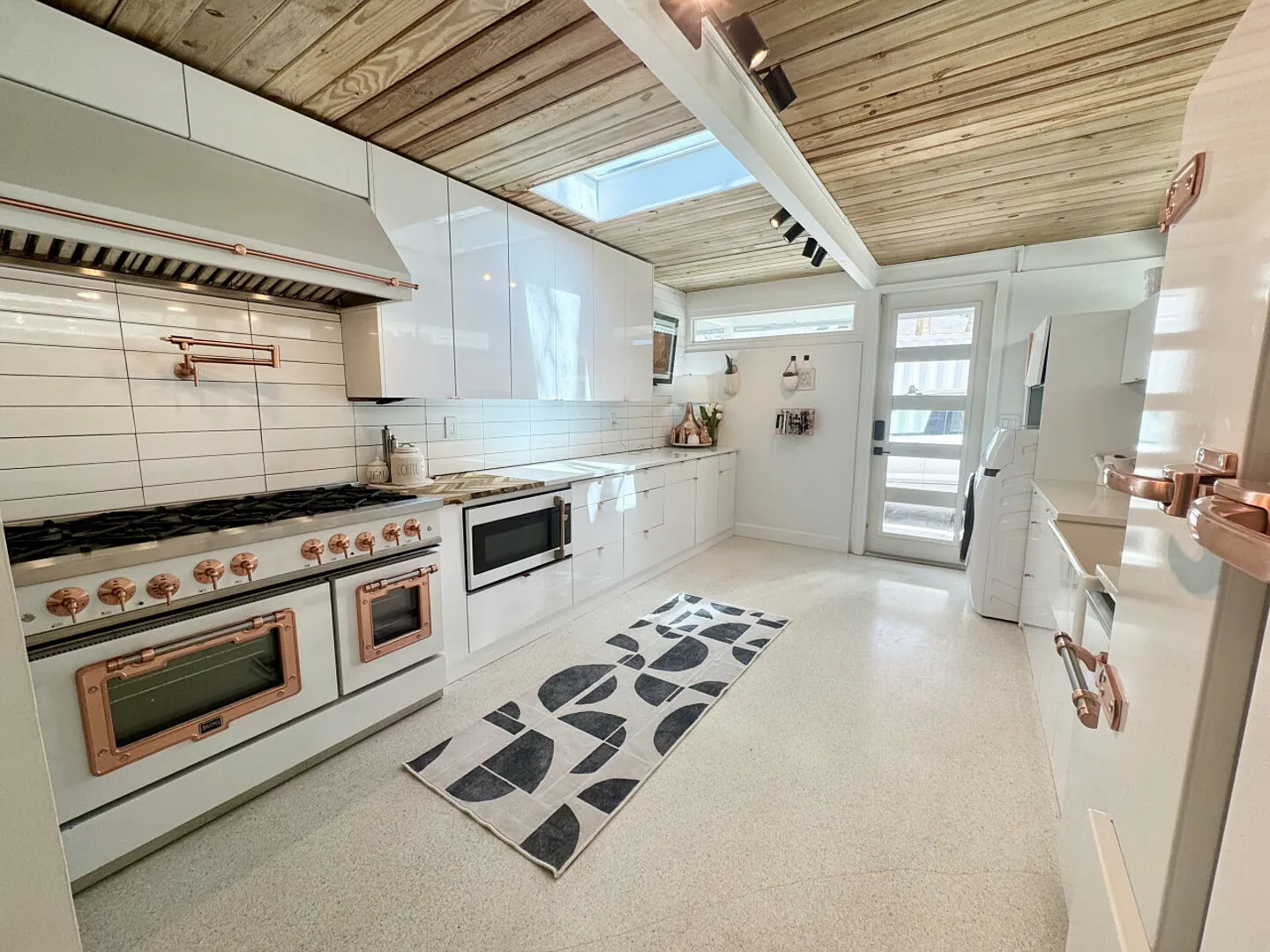 Siesta Key | Heated Pool | Sauna | Family & Pet Friendly — Photo 3