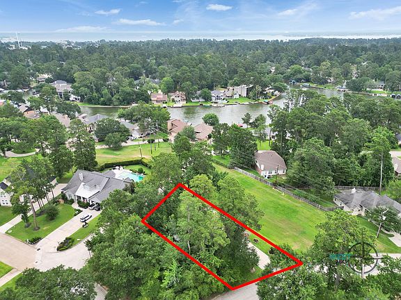 3rd image of 12626 Lake Shore Dr