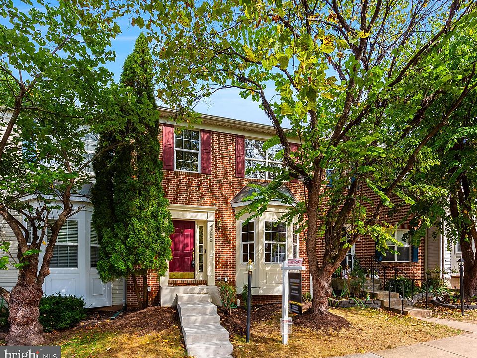 1st image of 43088 Candlewick Sq