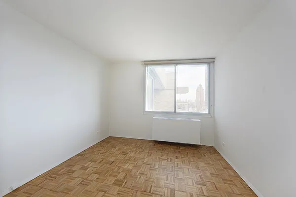 Rented by Manhattan Skyline | media 1