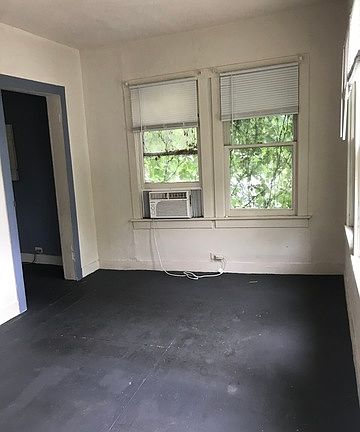 4th image of 433 W Rosewood Ave APT 3