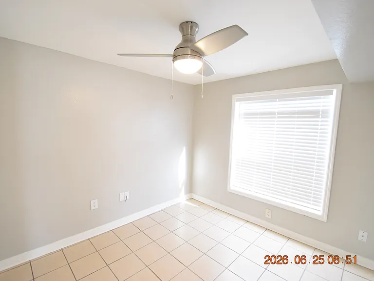 1254 Grove St #B — Photo 12