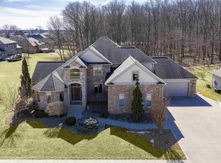 1524 Henney St, Angola, IN 46703